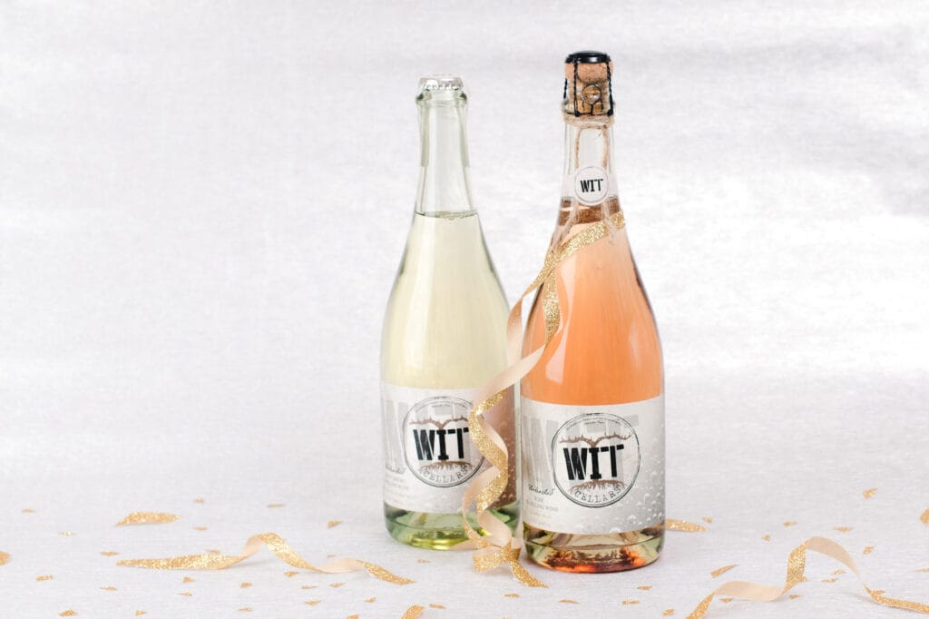wit holiday bottle shot 8975